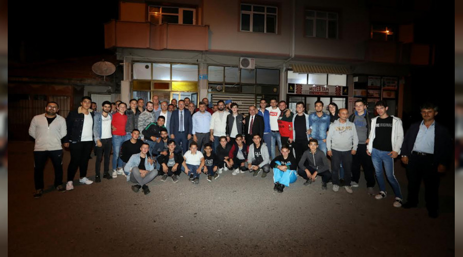 Gen�ler Konu�acak, Adapazar� Daha da Geli�ecek