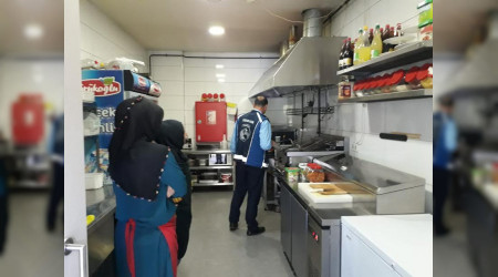 Serdivan'da Zab�ta Ekiplerinden S�k� Denetim