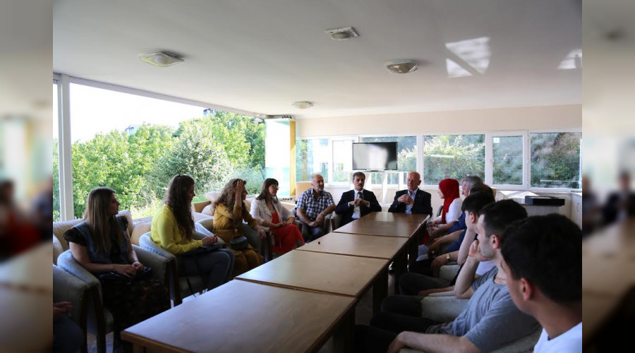 Trke renmek in Serdivan'a Geldiler