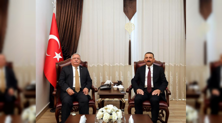 ���i�leri Bakanl��� Bilgi ��lem Daire Ba�kan� Hac�bekta�o�lu'ndan Vali Nayir'e Ziyaret