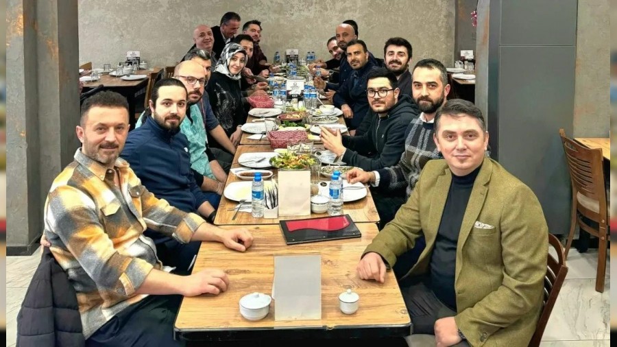 İlaç mümessilleri Kebapçıbey’de bir araya geldi