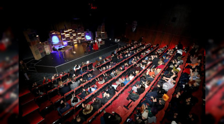 'Sevgili Doktor' Büyük Alkış Aldı