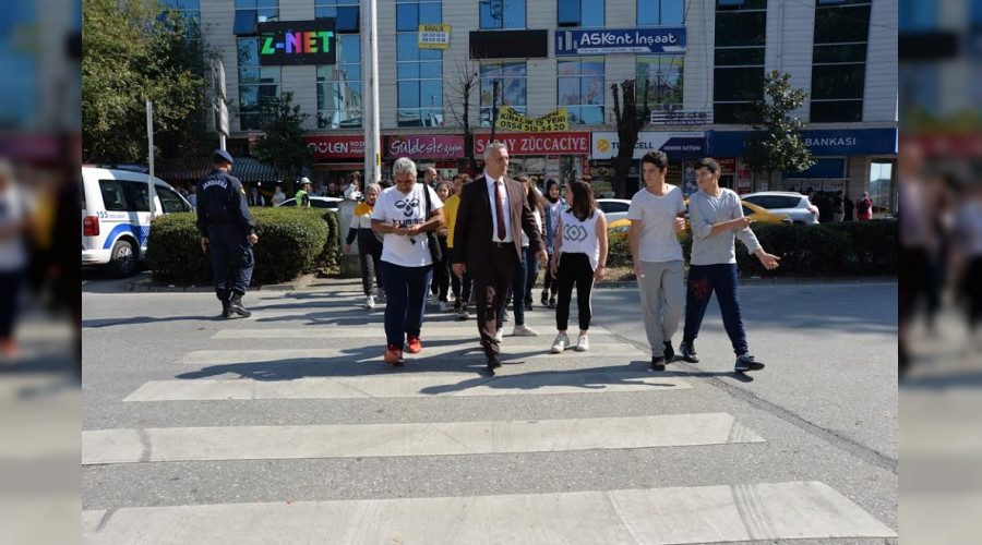 Yaya g�venli�inin n�bet�isiyiz