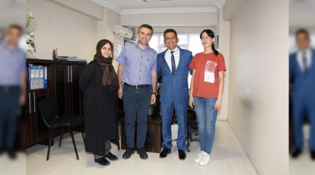 Meslekta�lar�m�z�n her zaman yan�nday�z