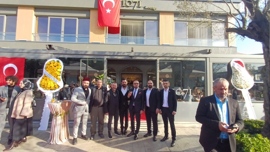 1071 Coffee Lounge; grkemli bir alla baiskele sahilinde hizmete girdi