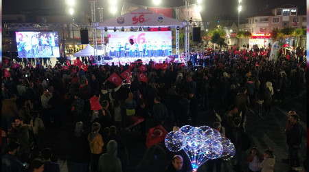 29 Ekim egemenlik ve bamszln semboldr