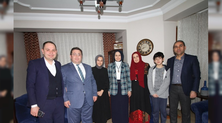 Durmu'tan Eitimci ekercilerolu Ailesine Ev Ziyareti