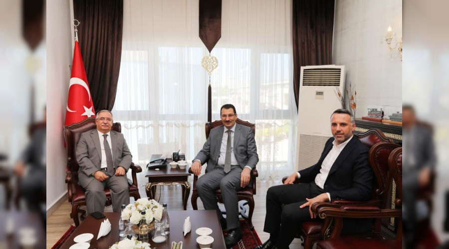 Sakarya Milletvekili Yavuz'dan Vali Nayir'e Ziyaret