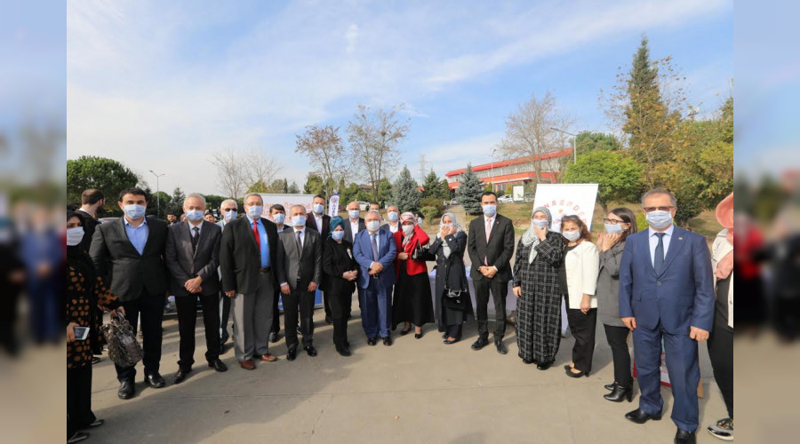 Vali Nayir L�semili �ocuklar Yarar�na D�zenlenen Kermese Kat�ld�