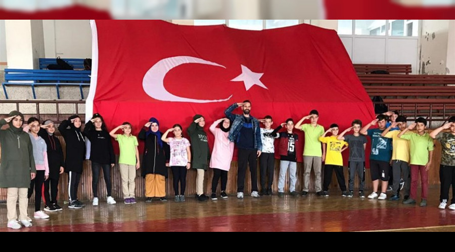 Gen�lik ve Spor Mehmet�i�in Yan�nda