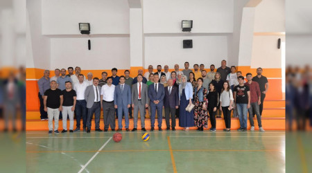 Hendek Lisesi Spor Salonu ald
