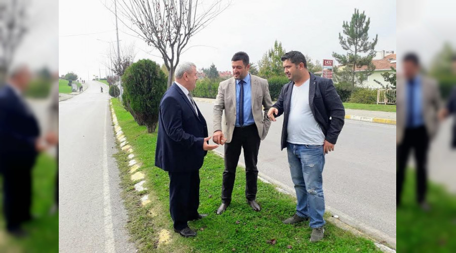 Ekrem y�ce Karaman esnaflar�n�n y�z�n� g�ld�rd�