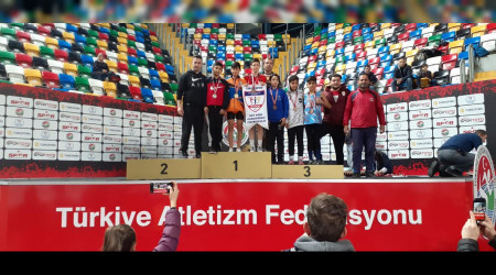 Sait Faik abas�yan�k orta okulunun ba�ar�s�