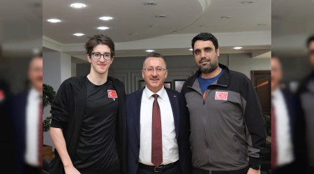 Şampiyon Batuhan Türkiye'yi Temsil Edecek