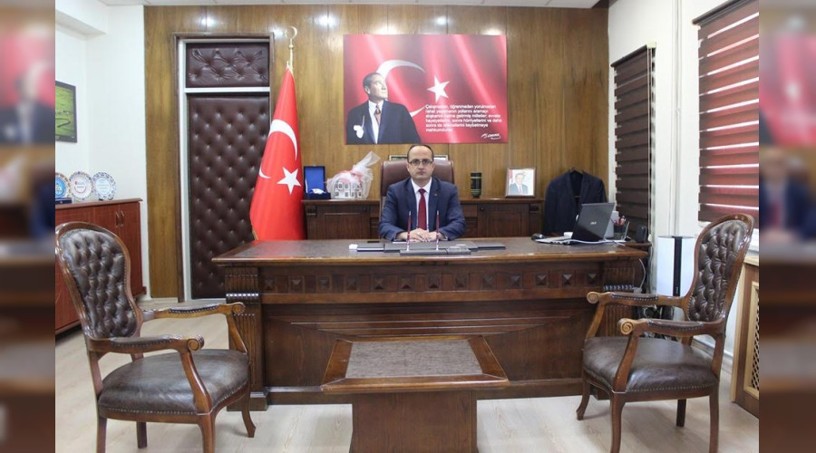 Tarakl Kaymakamlna vekaleten atanan Abdullah Kurt grevine balad.