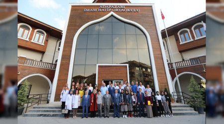 Vali Nayir den Adapazar mam Hatip Ortaokuluna Ziyaret