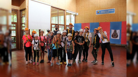 Gezi Atölyesi öğrencileri Macera Park'a konuk oldu