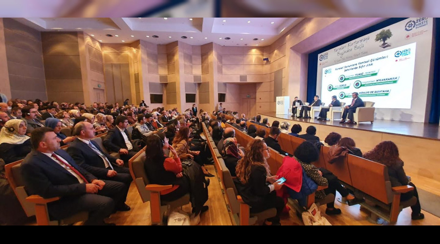 BAŞKAN KILIÇ SIFIR ATIK ZİRVESİNE KATILDI