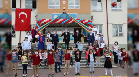 'ocuklarn gzlerindeki k aydnlk yarnlarn habercisidir'