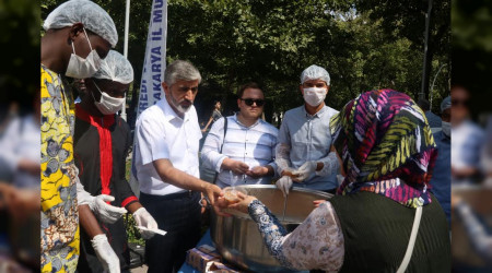 ��renci ve Vatanda�lara A�ure �kram�