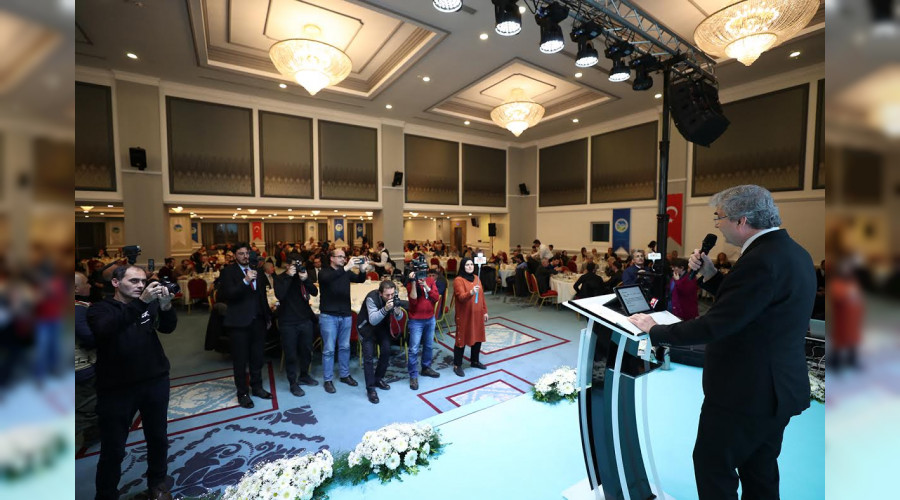 Şampiyonluk yolunda Sakaryaspor'un yanındayız