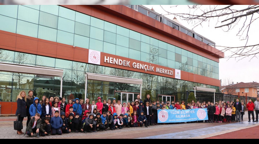 Hendek'te Yzme Bilmeyen Kalmayacak