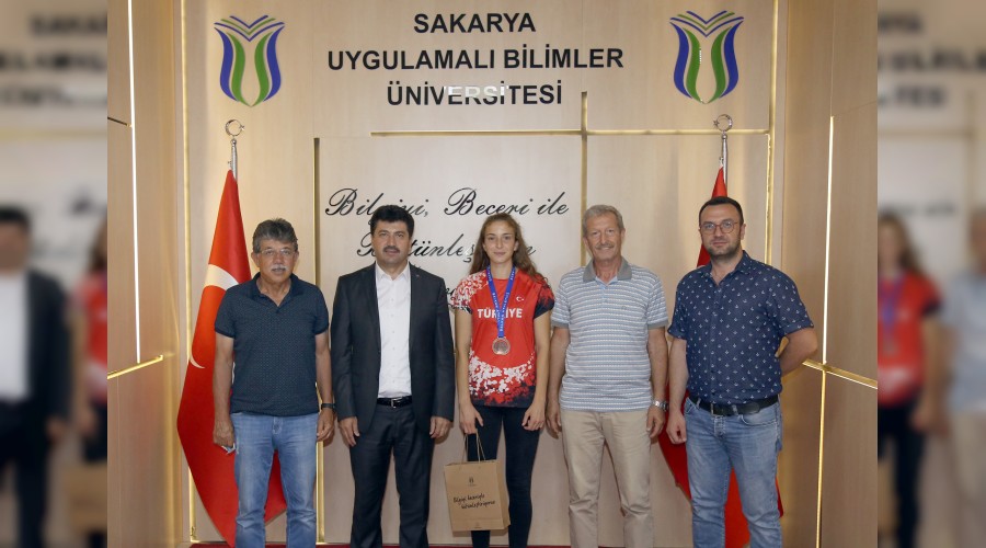 Milli sporcularmzla gurur duyuyoruz