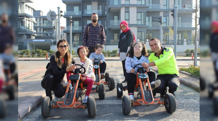 zel ocuklar Trafik Park'ta Murat Aabeyleri ile ok elendi.