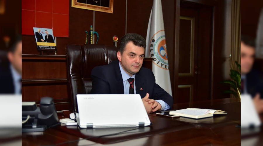 Ba�kan Sar�'dan A��klama