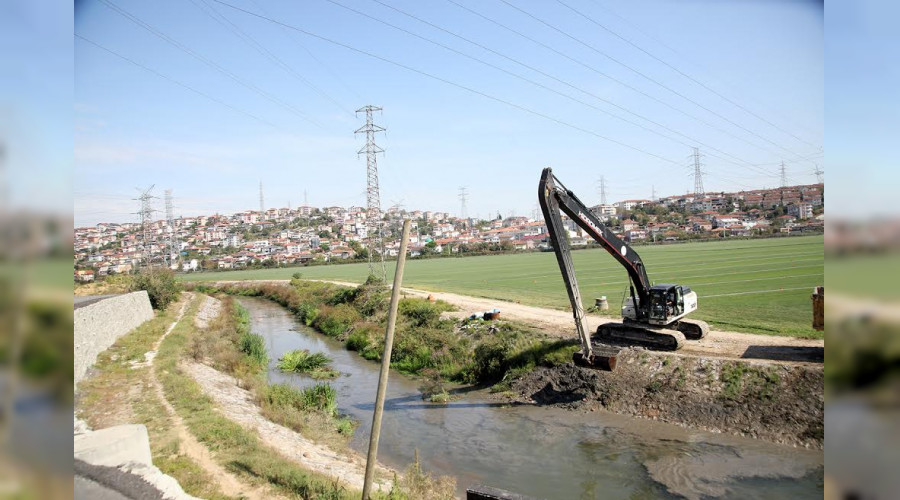 Çark Deresi'nde yoğun temizlik çalışması