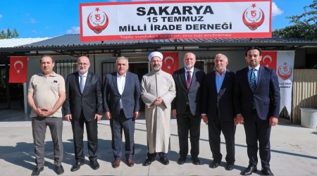 Diyanet leri Bakan Erbatan 15 Temmuz Milli rade Derneine anlaml ziyaret