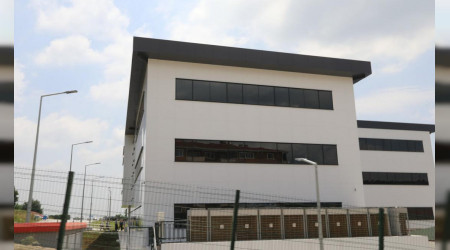 Vali Nayir Sa�l�k ve Koordinasyon Merkezi Binas�nda �ncelemelerde Bulundu