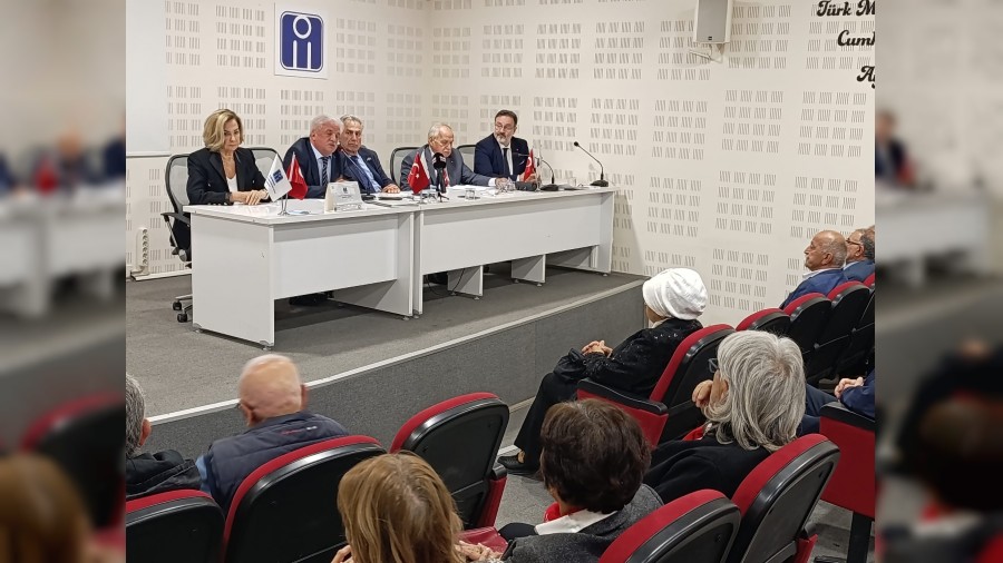 Vatan ve Hrriyet Dernei'nden TMMOB'da Kritik 'Cumhuriyet' Paneli