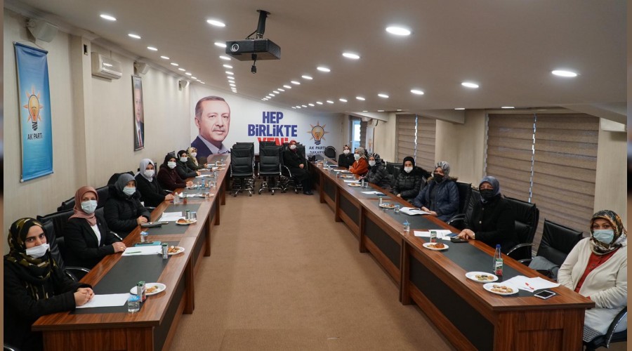 AK Kadınlar Kongre Öncesi Buluştu