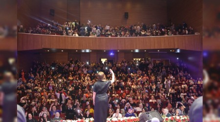 Nostalji Dolu Bir Akam