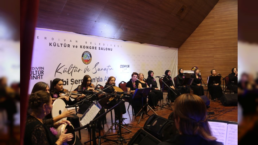 Nostalji Dolu Bir Akşam