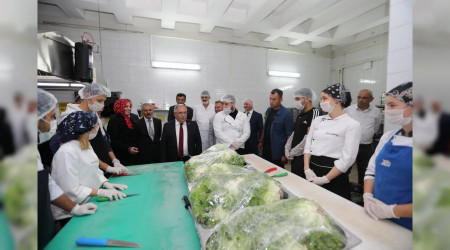 Vali Nayir Sezginler Mesleki ve Teknik Anadolu Lisesini Ziyaret Etti