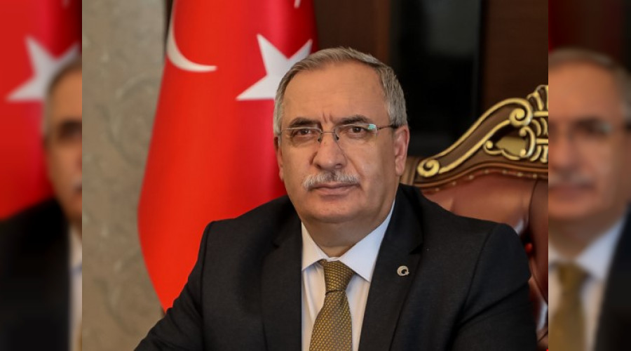 Vali Ahmet Hamdi NAY�R'in Anneler G�n�