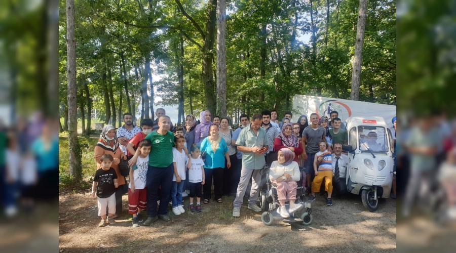 Sakarya'da engelliler l Orman'nda dzenlenen piknikte bir araya geldi