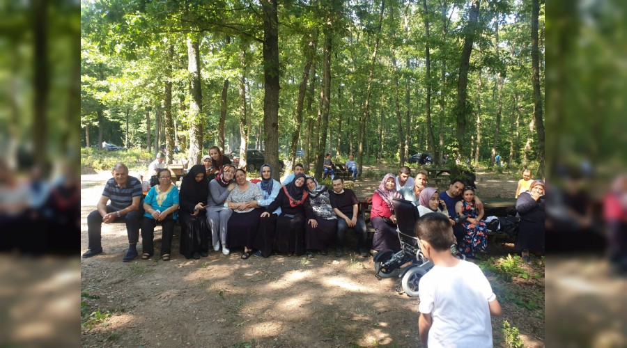 Sakarya'da engelliler l Orman'nda dzenlenen piknikte bir araya geldi