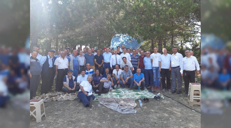 Y Parti Geyve le Tekilat'nn dzenlemi olduu yayla organizasyonu