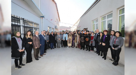 Vali Nayir Yerli Mal Haftas Sergisi ve Eitim Mzesini Gezdi