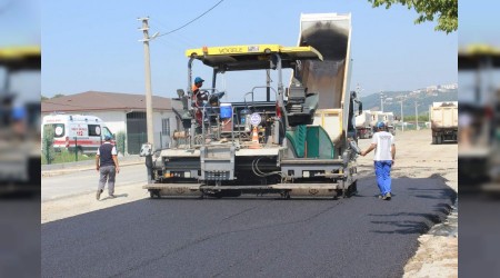 Arifiyede 3,5 Km Yol Asfaltla Bulutu