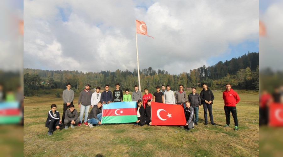 Sakarya'l Genler Azerbaycan'n Yannda