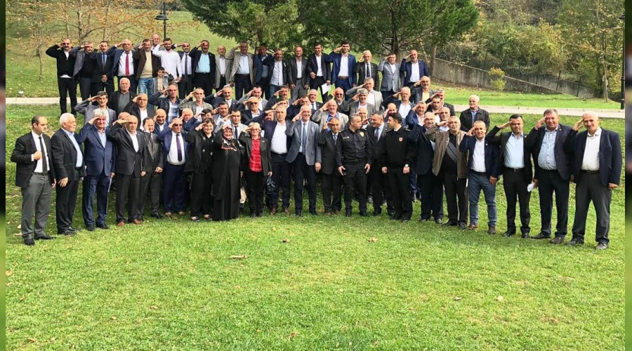 ?MUHTARLAR BAŞIMIZIN TACIDIR'