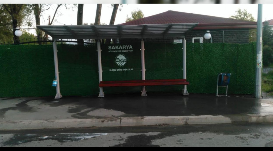 Yolcu duraklar� temizleniyor