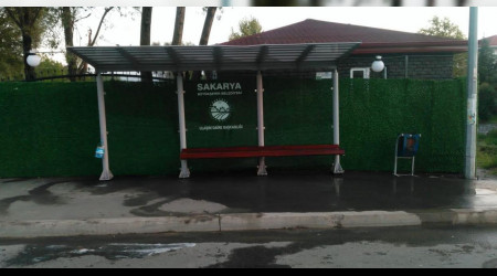 Yolcu duraklar� temizleniyor