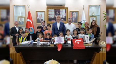 Koca yrekli miniklerden rnek davran