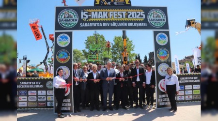 SAHMDER -Mak Fest 2025 kaplarn at; XCMG ve sektrn nde gelen markalar Sakaryada bulutu