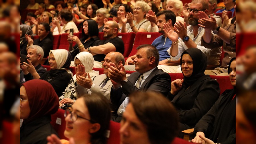 Sakarya Ticaret Borsas Trk halk mziinden esiz eserlerle Yaz Konserini gerekletirdi.